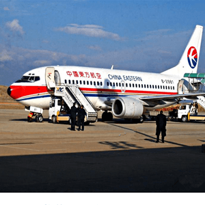 和田昆冈机场邮寄航空快运业稳步发展的原因是什么？